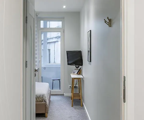 Art & Comfort アパートホテル 3*